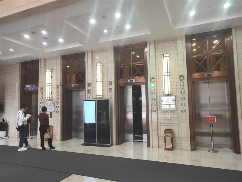 电梯厅